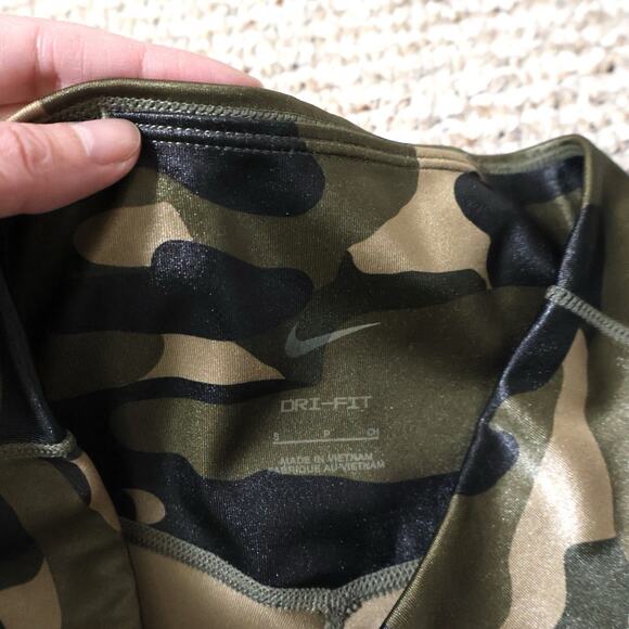 Nike Dri-Fit One Mid Rise Camo Training Leggings S Workout Active - Picture 4 of 7